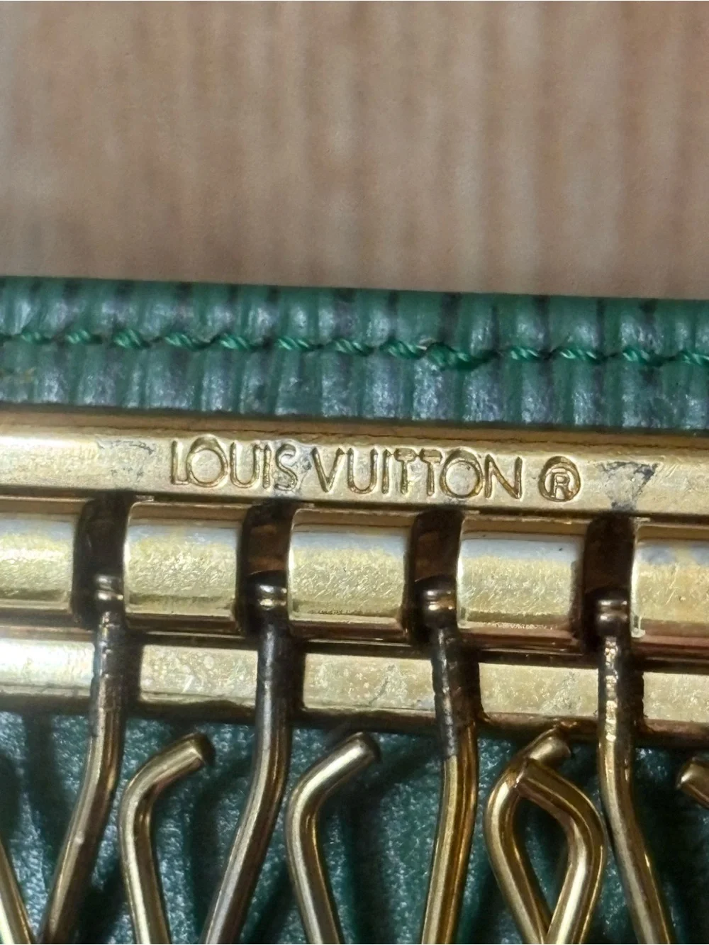 Auth Louis Vuitton Epi Leather Key case Green